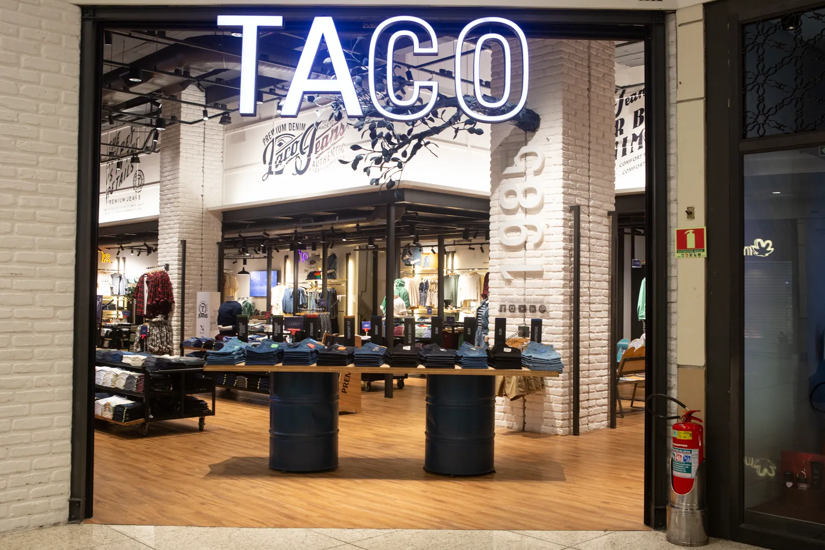 Modelo MEGA STORE