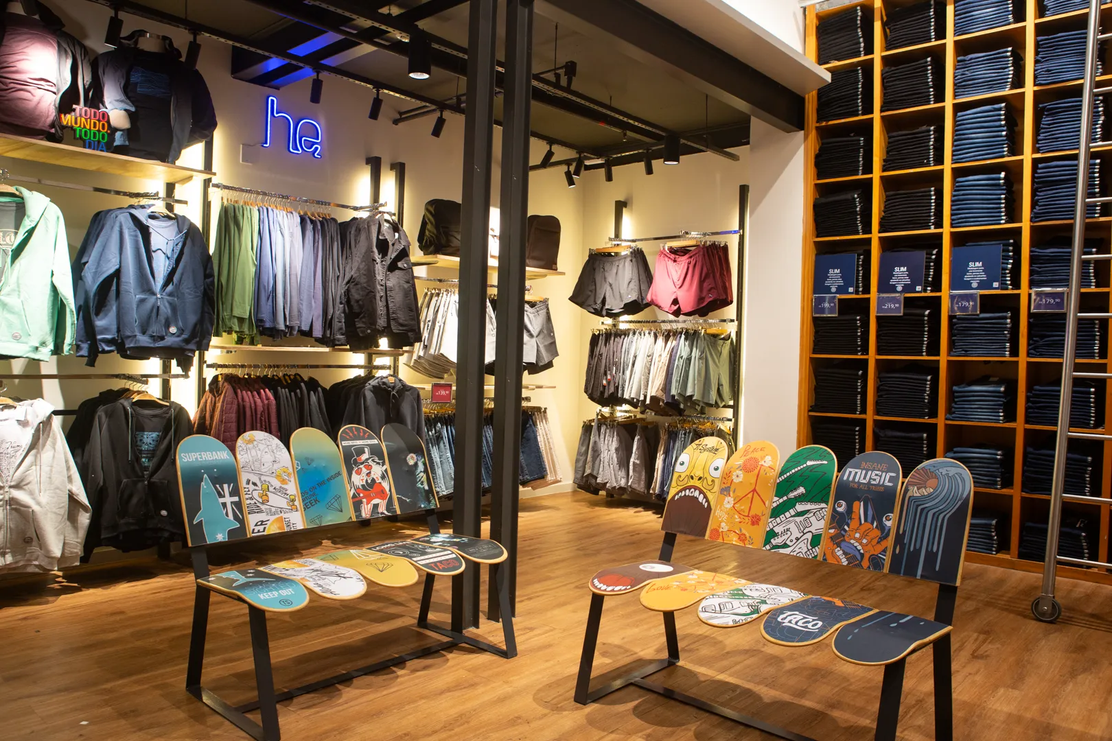 Modelo MEGA STORE